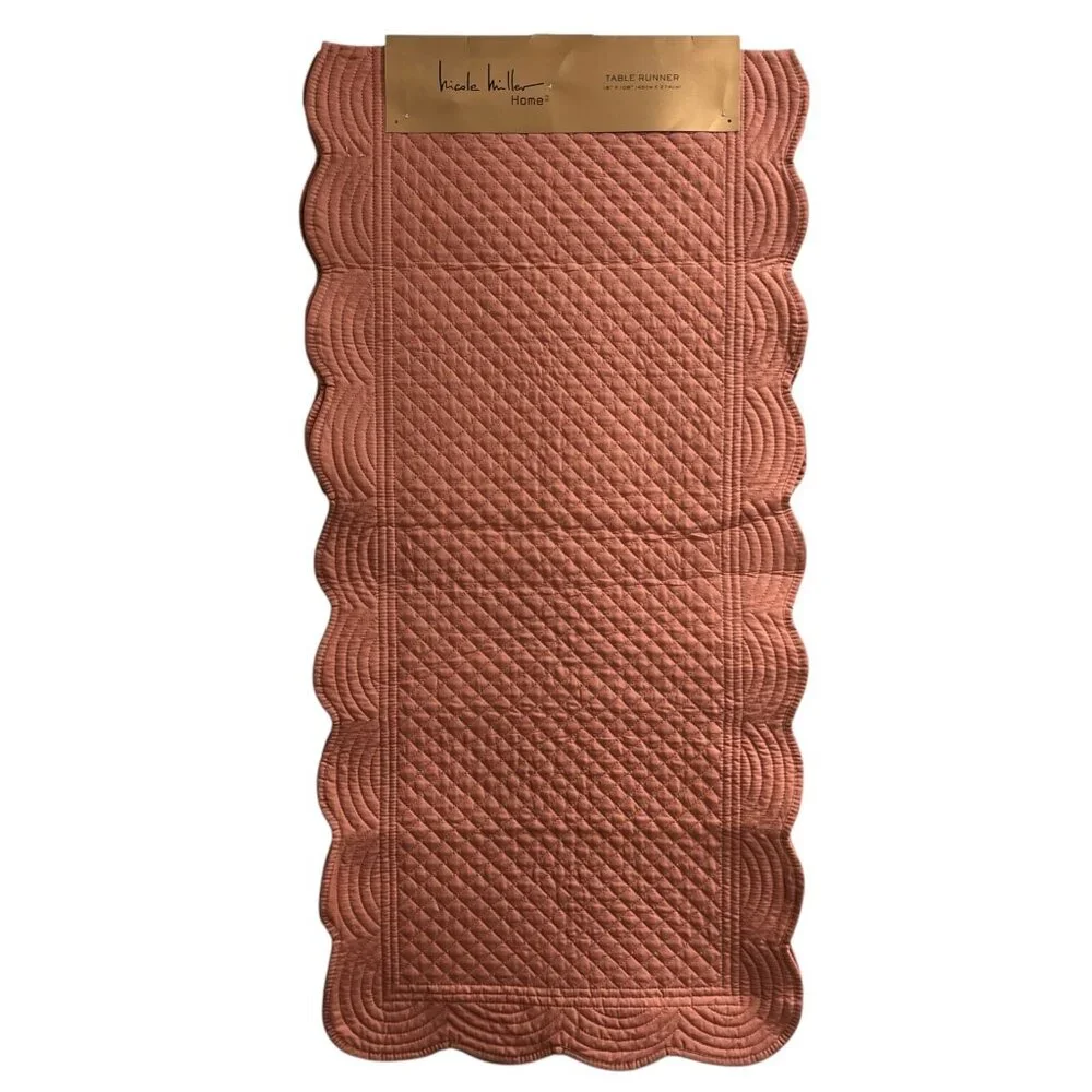 Nicole Miller Table Runner Mauve‎ Mixed Quilted Scalloped Edging Neutral 18x108